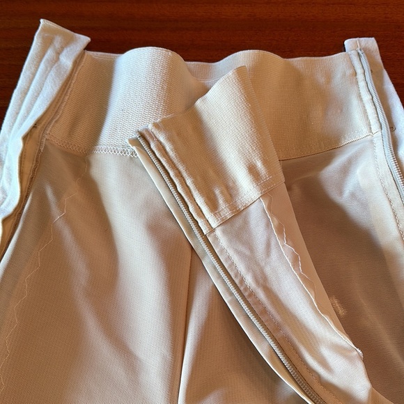 Caromed Compression Garment - Picture 2 of 2